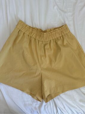 Kit and Ace Yellow Elastic-Waist Women’s Shorts Small